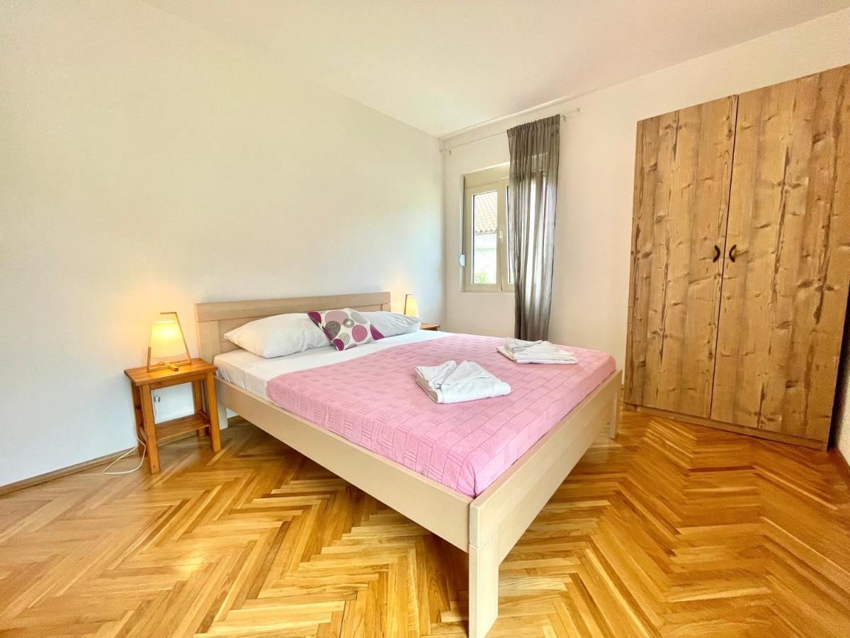Garden House Apartment