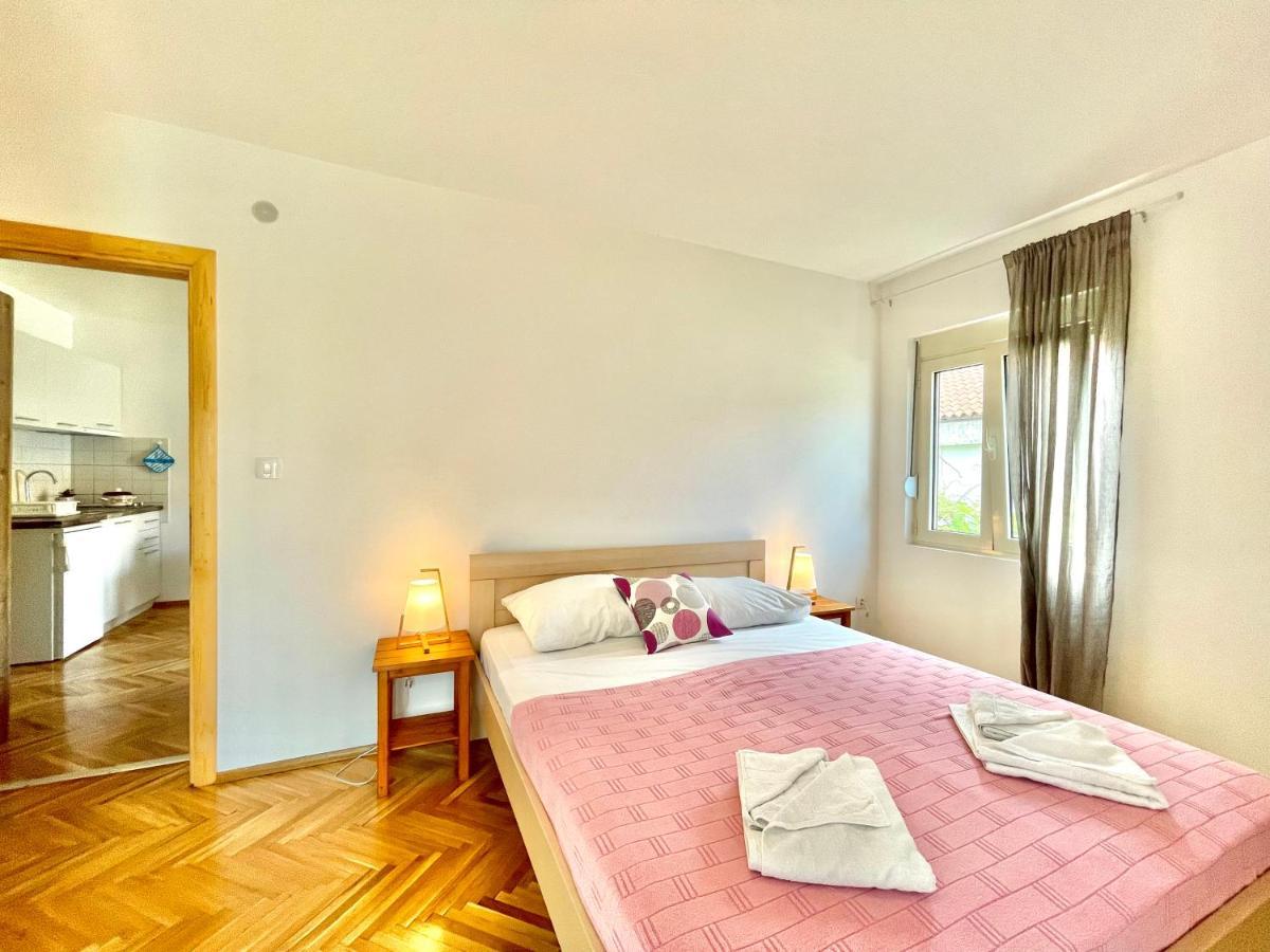 Garden House Apartment