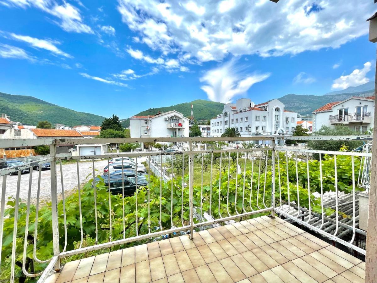 Garden House Apartment