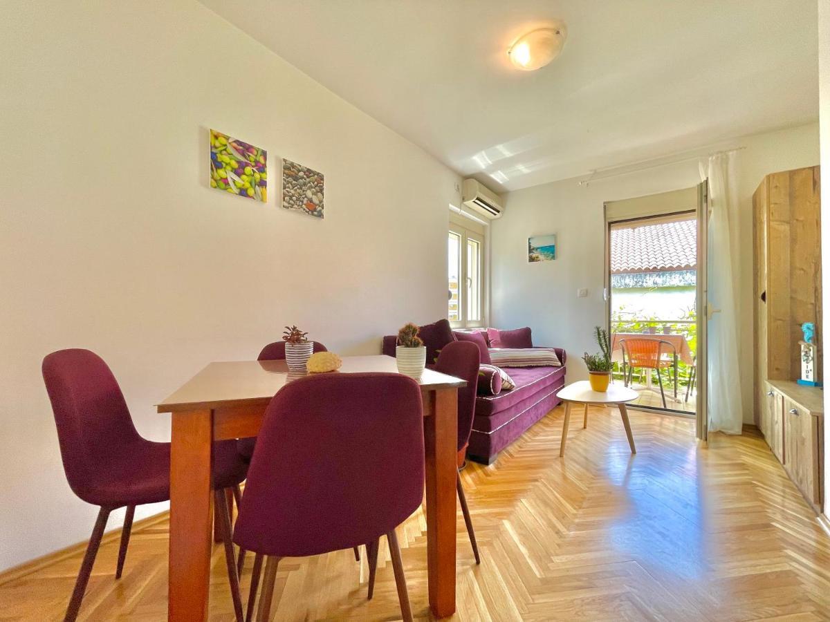 Garden House Apartment *