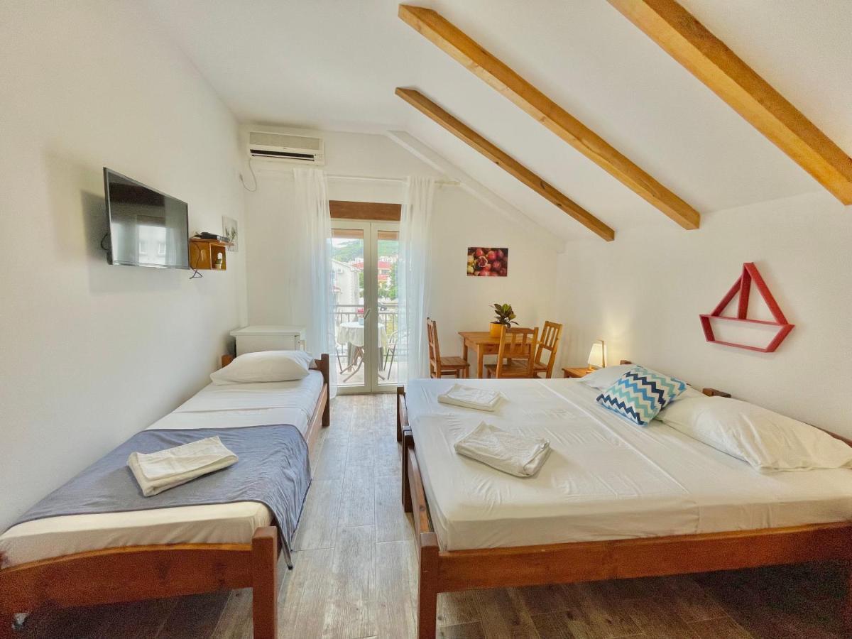 Garden House * Budva